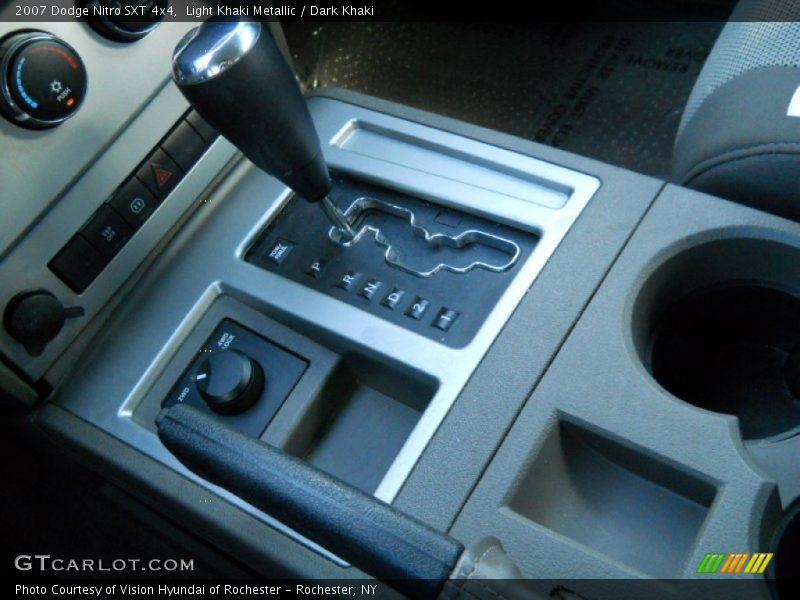 Light Khaki Metallic / Dark Khaki 2007 Dodge Nitro SXT 4x4