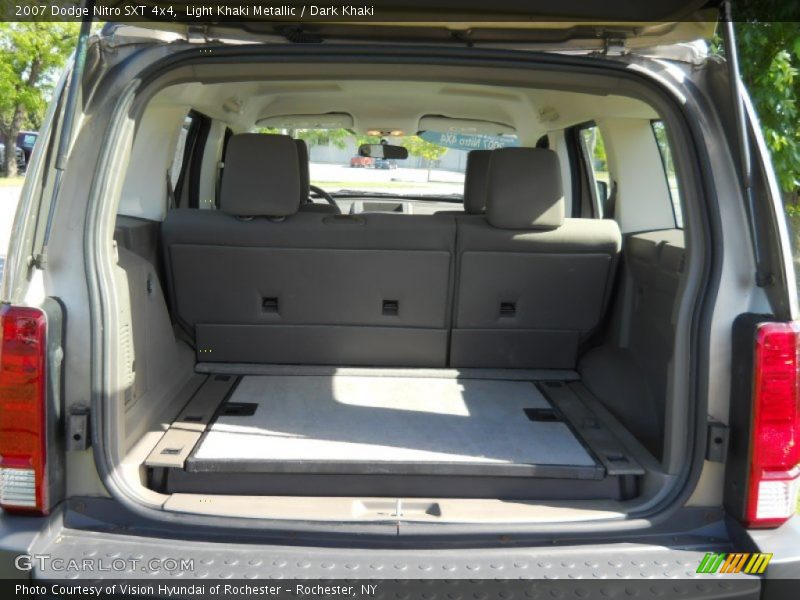 Light Khaki Metallic / Dark Khaki 2007 Dodge Nitro SXT 4x4