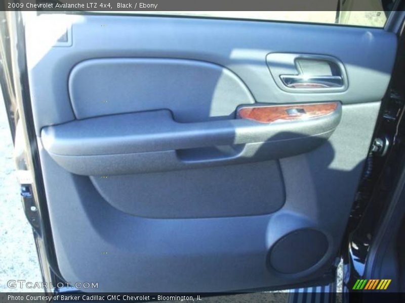 Black / Ebony 2009 Chevrolet Avalanche LTZ 4x4