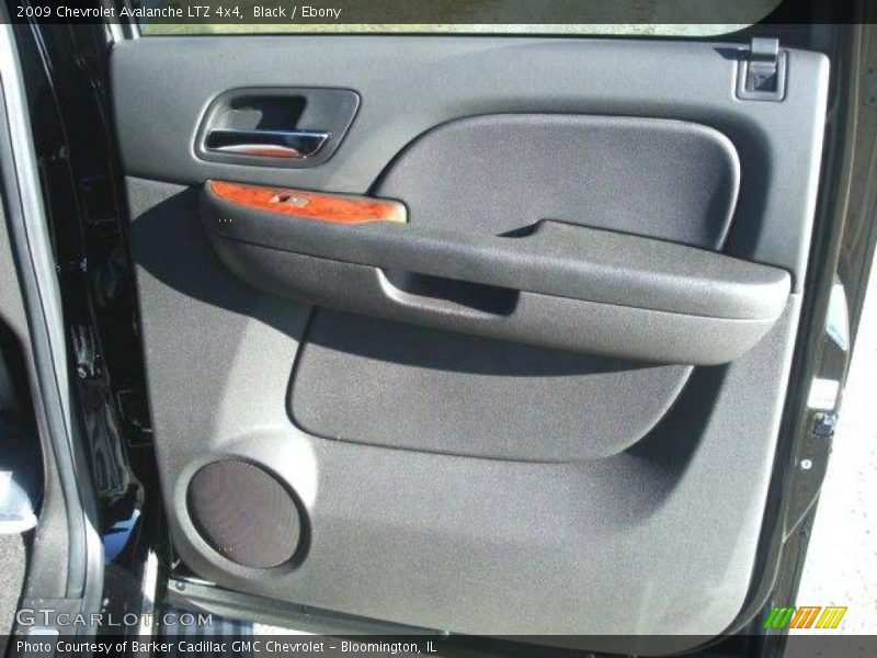 Black / Ebony 2009 Chevrolet Avalanche LTZ 4x4