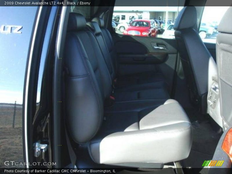 Black / Ebony 2009 Chevrolet Avalanche LTZ 4x4