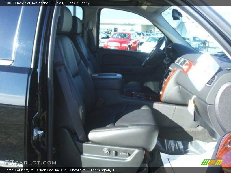 Black / Ebony 2009 Chevrolet Avalanche LTZ 4x4