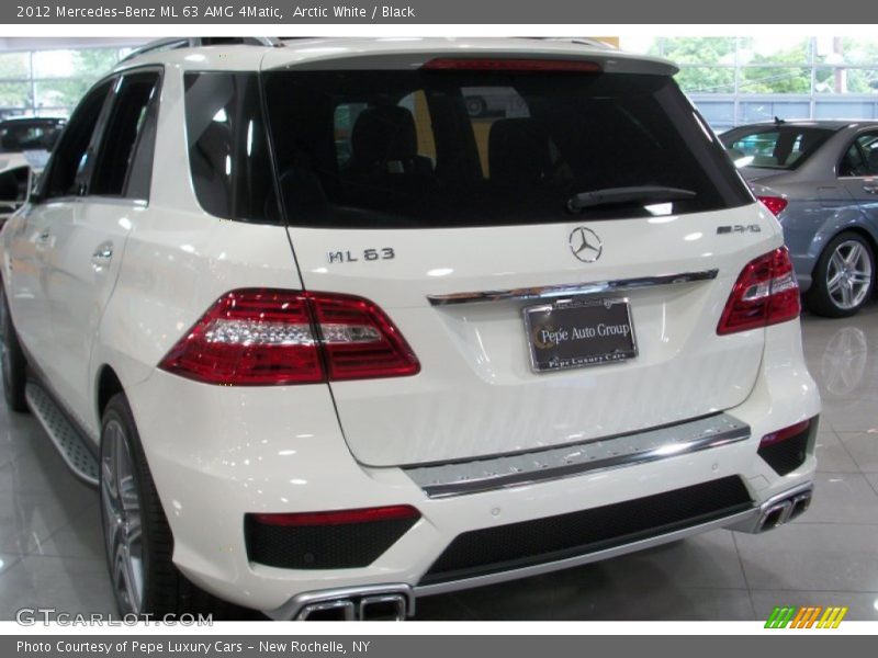 Arctic White / Black 2012 Mercedes-Benz ML 63 AMG 4Matic