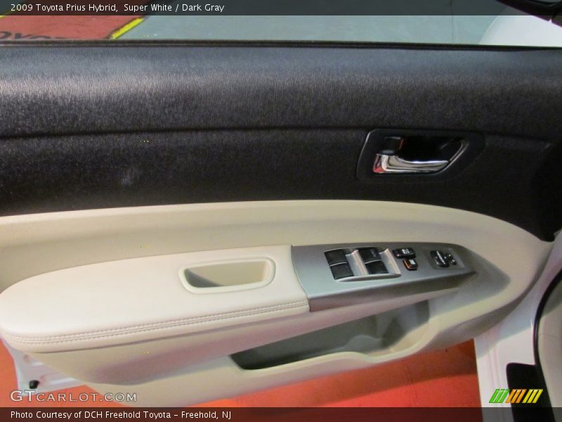 Super White / Dark Gray 2009 Toyota Prius Hybrid