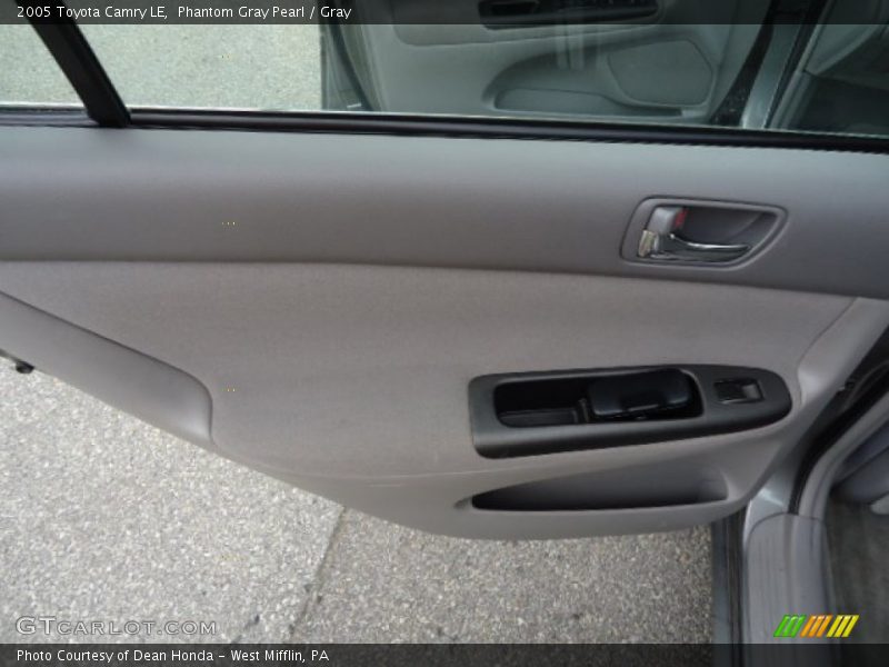Phantom Gray Pearl / Gray 2005 Toyota Camry LE