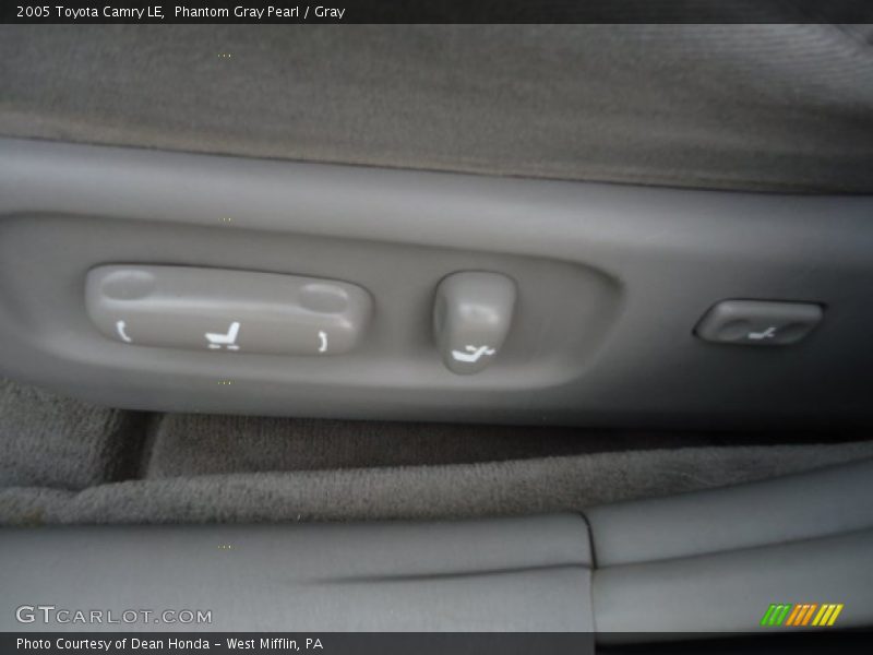 Phantom Gray Pearl / Gray 2005 Toyota Camry LE