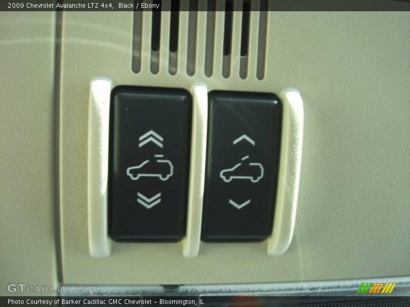 Black / Ebony 2009 Chevrolet Avalanche LTZ 4x4