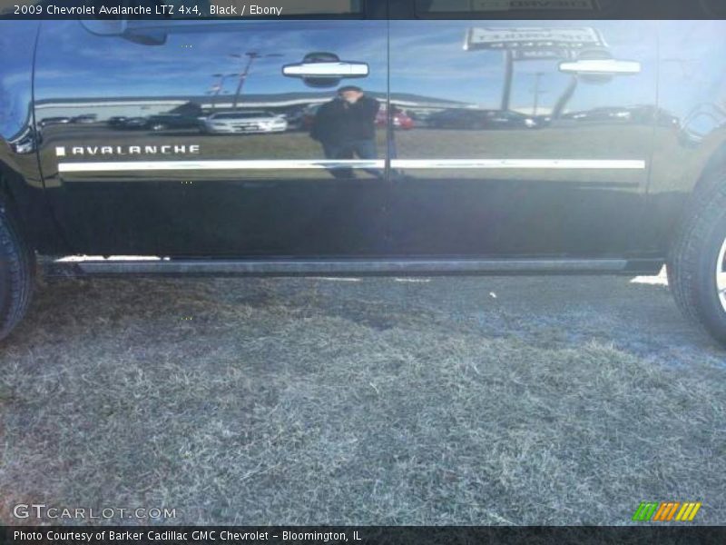Black / Ebony 2009 Chevrolet Avalanche LTZ 4x4