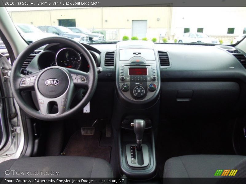 Dashboard of 2010 Soul +