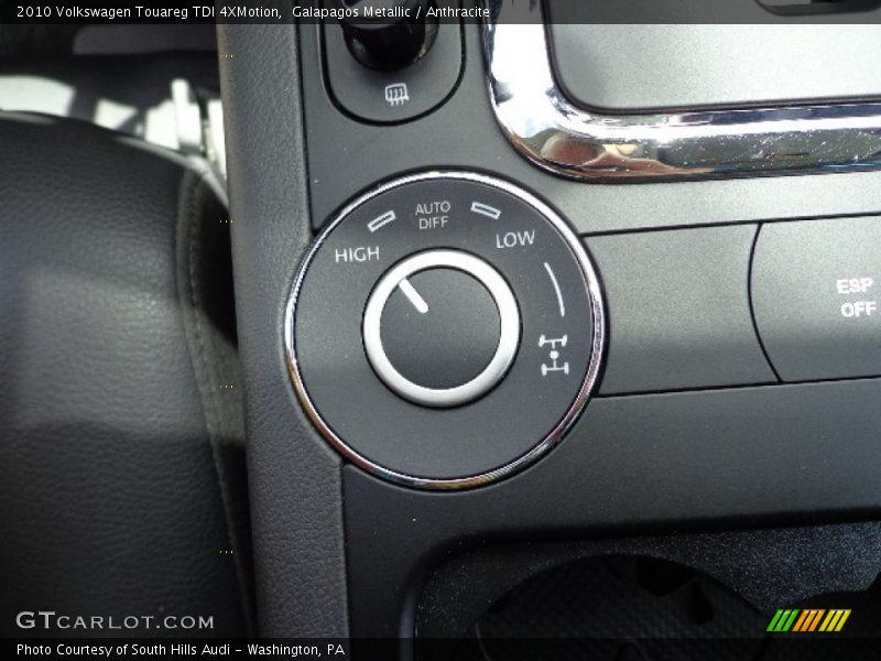 Galapagos Metallic / Anthracite 2010 Volkswagen Touareg TDI 4XMotion