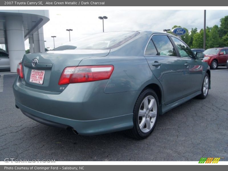 Aloe Green Metallic / Dark Charcoal 2007 Toyota Camry SE