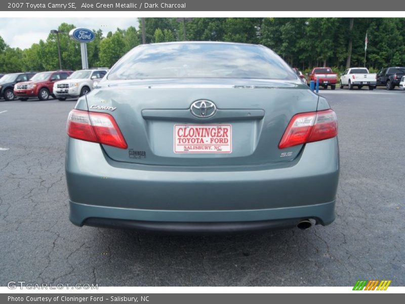 Aloe Green Metallic / Dark Charcoal 2007 Toyota Camry SE