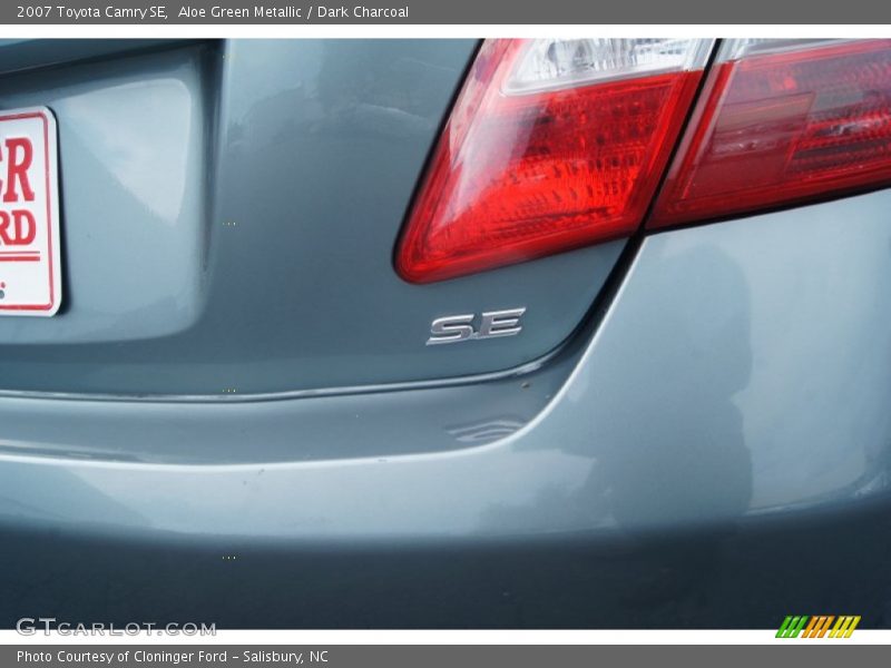 Aloe Green Metallic / Dark Charcoal 2007 Toyota Camry SE