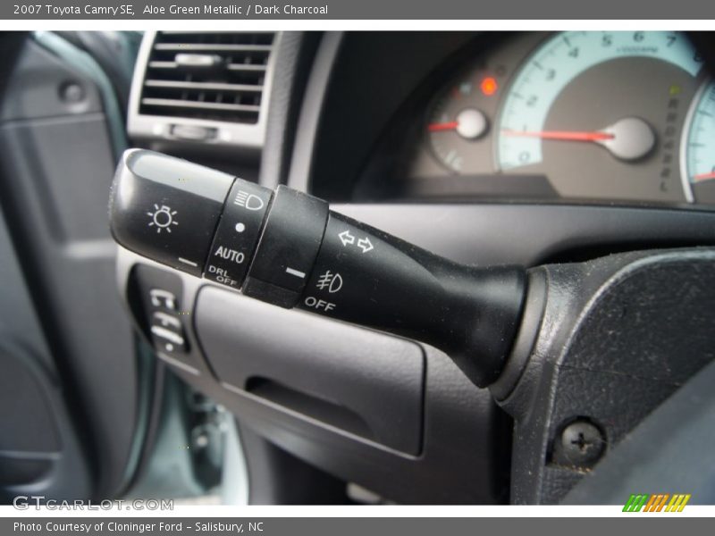 Aloe Green Metallic / Dark Charcoal 2007 Toyota Camry SE