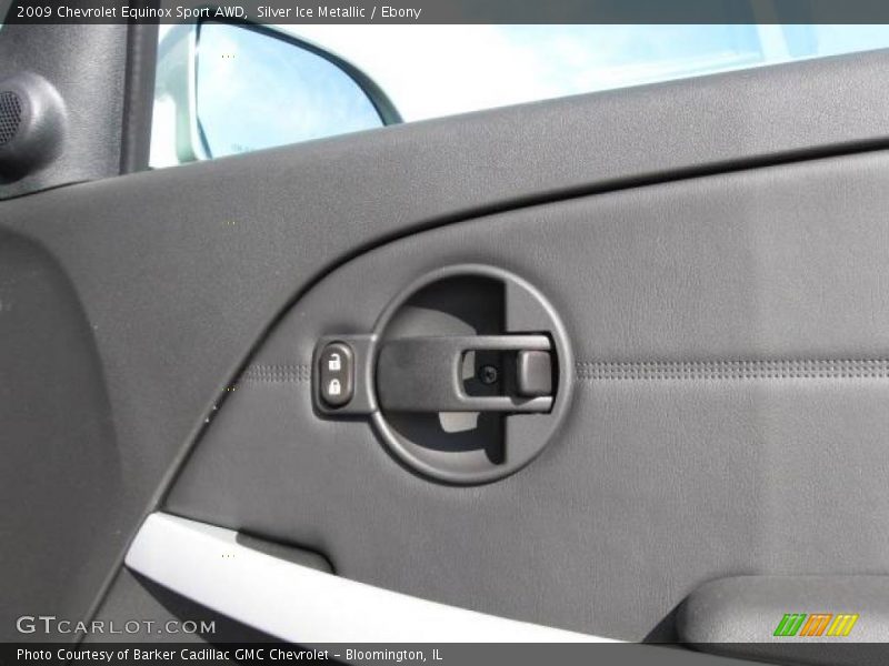 Silver Ice Metallic / Ebony 2009 Chevrolet Equinox Sport AWD