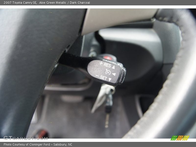 Aloe Green Metallic / Dark Charcoal 2007 Toyota Camry SE