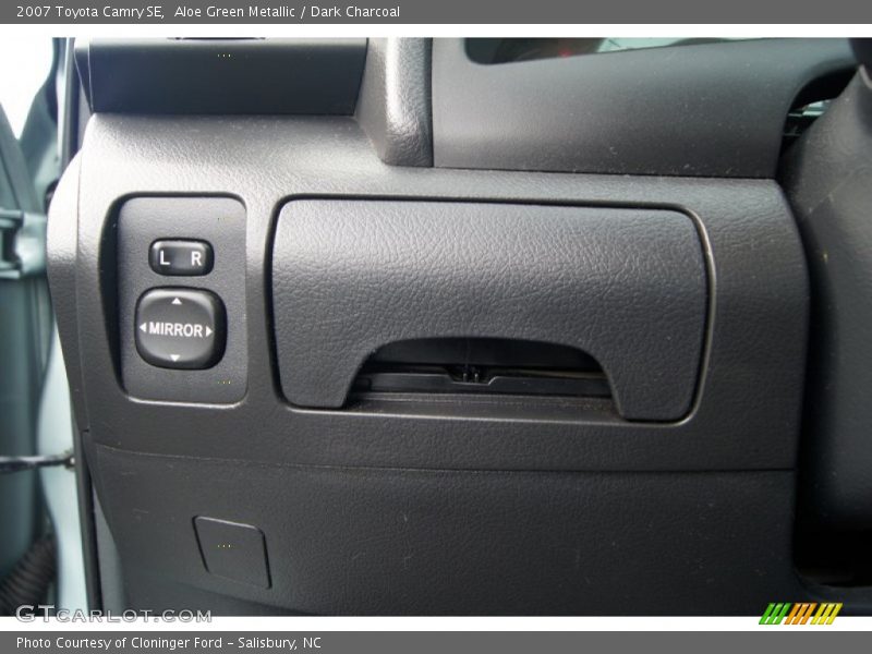 Aloe Green Metallic / Dark Charcoal 2007 Toyota Camry SE