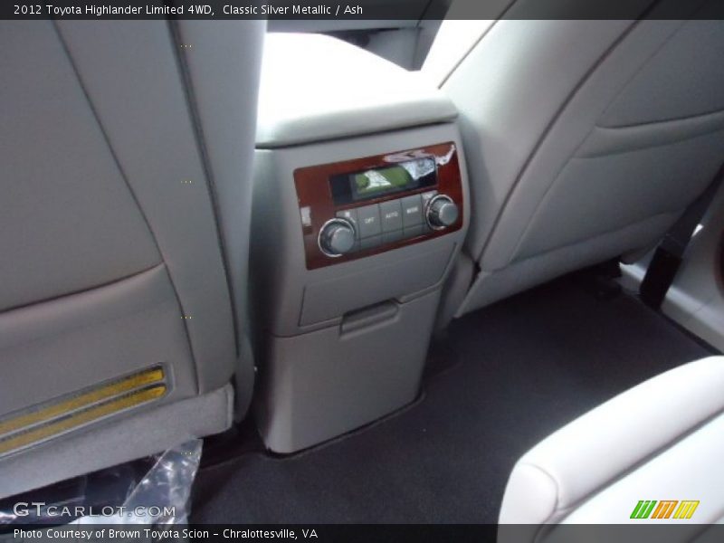 Classic Silver Metallic / Ash 2012 Toyota Highlander Limited 4WD