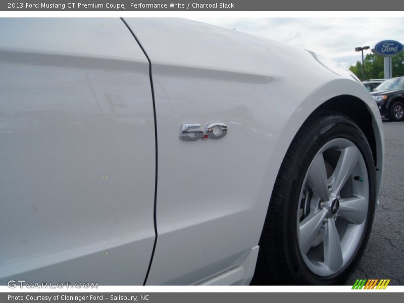 Performance White / Charcoal Black 2013 Ford Mustang GT Premium Coupe
