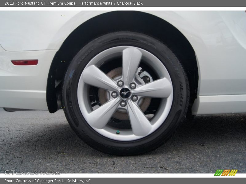  2013 Mustang GT Premium Coupe Wheel