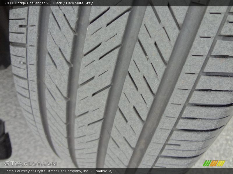 Black / Dark Slate Gray 2011 Dodge Challenger SE