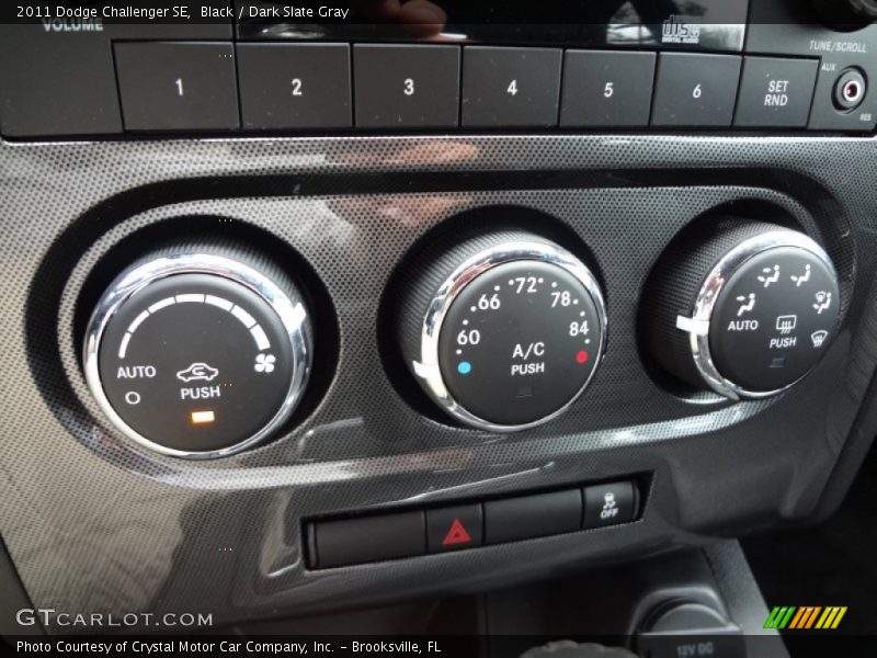 Black / Dark Slate Gray 2011 Dodge Challenger SE