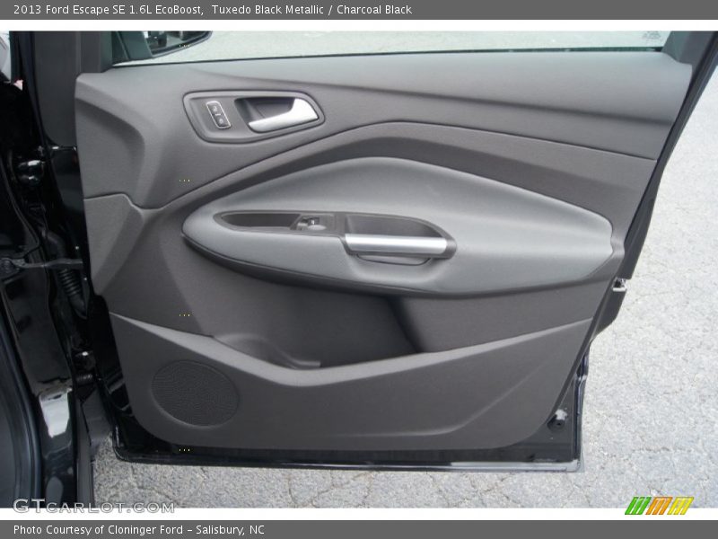 Door Panel of 2013 Escape SE 1.6L EcoBoost