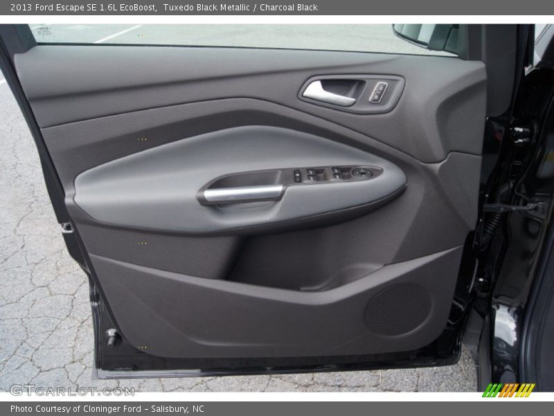 Door Panel of 2013 Escape SE 1.6L EcoBoost