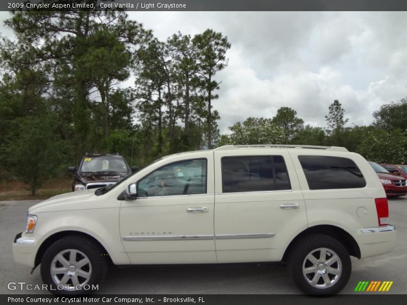 Cool Vanilla / Light Graystone 2009 Chrysler Aspen Limited