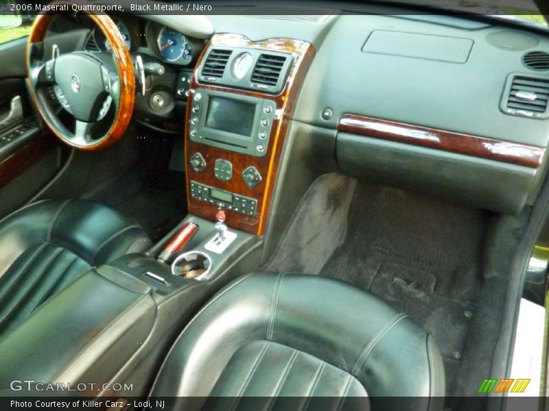 Dashboard of 2006 Quattroporte 