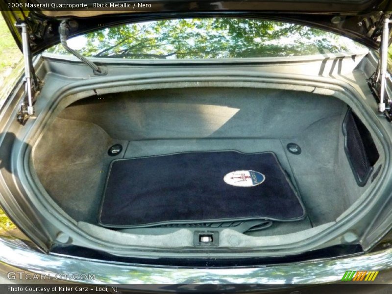 2006 Quattroporte  Trunk