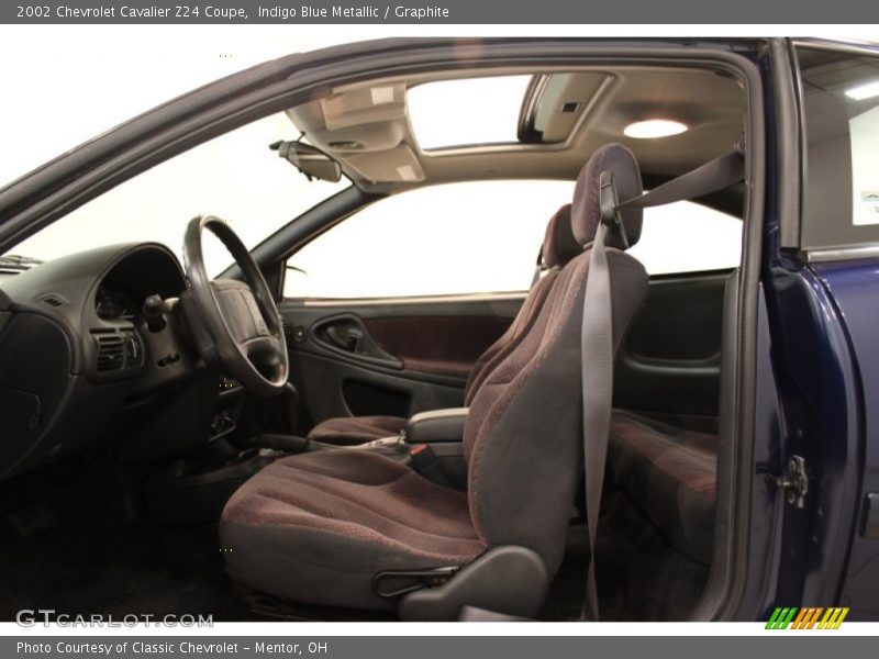 Indigo Blue Metallic / Graphite 2002 Chevrolet Cavalier Z24 Coupe