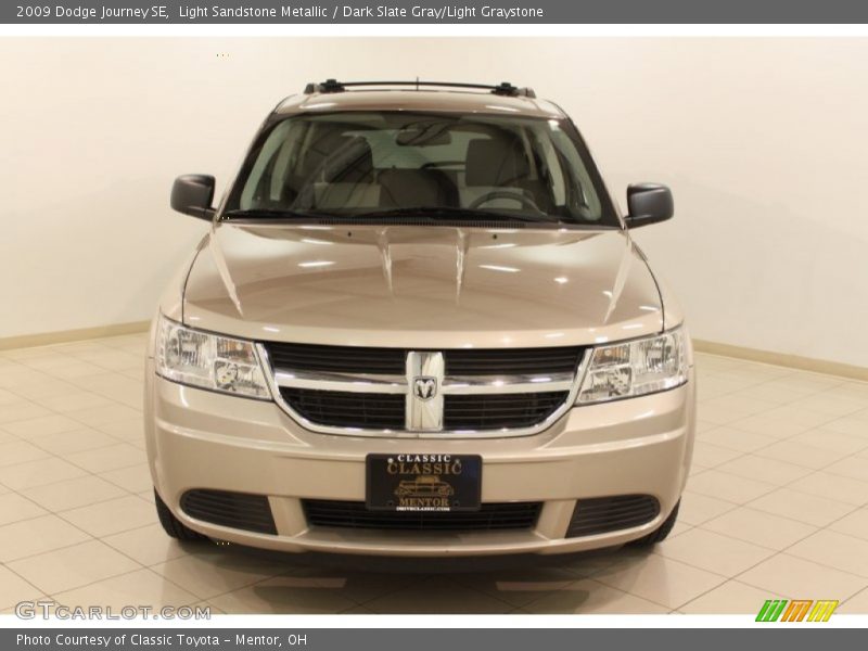 Light Sandstone Metallic / Dark Slate Gray/Light Graystone 2009 Dodge Journey SE