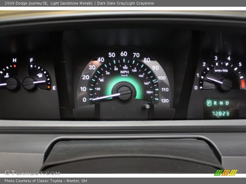 Light Sandstone Metallic / Dark Slate Gray/Light Graystone 2009 Dodge Journey SE