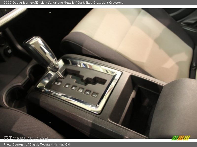 Light Sandstone Metallic / Dark Slate Gray/Light Graystone 2009 Dodge Journey SE