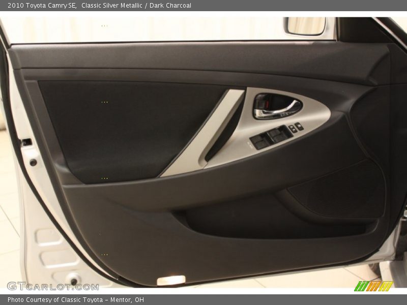 Classic Silver Metallic / Dark Charcoal 2010 Toyota Camry SE