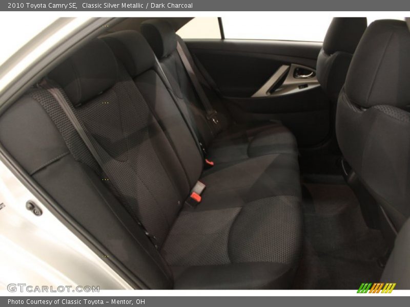 Classic Silver Metallic / Dark Charcoal 2010 Toyota Camry SE
