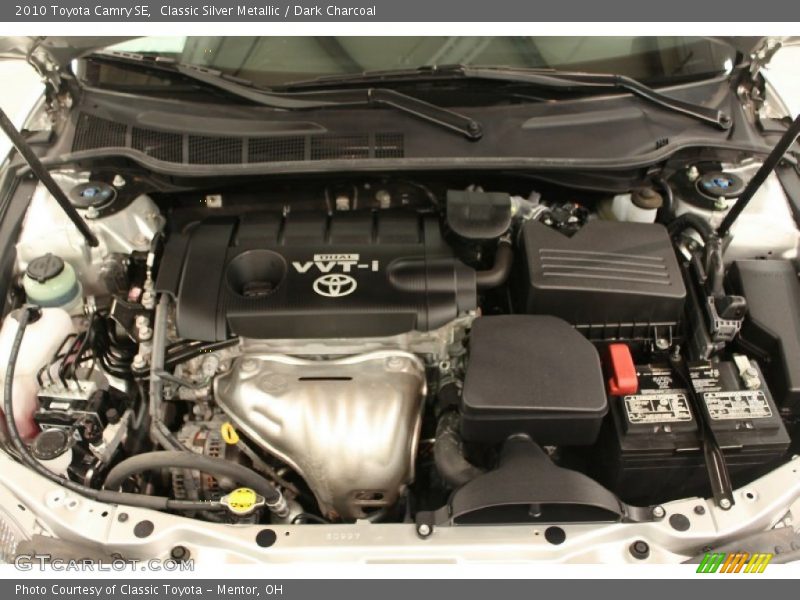 Classic Silver Metallic / Dark Charcoal 2010 Toyota Camry SE