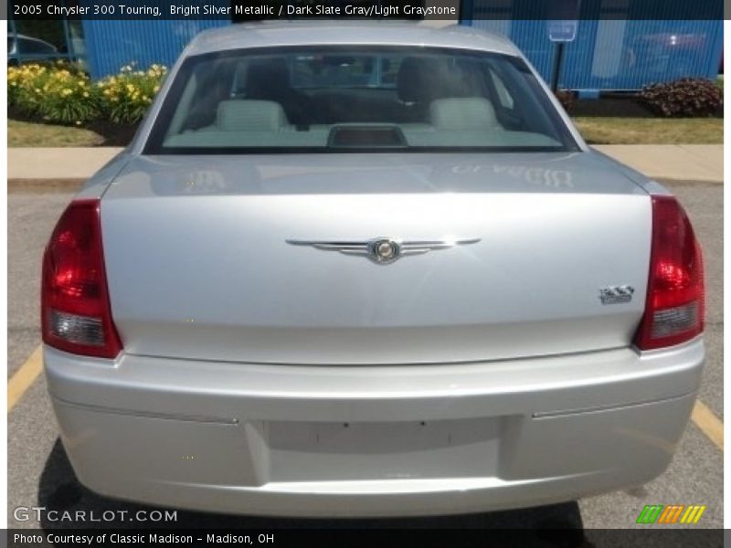 Bright Silver Metallic / Dark Slate Gray/Light Graystone 2005 Chrysler 300 Touring
