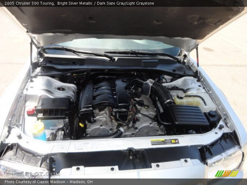 Bright Silver Metallic / Dark Slate Gray/Light Graystone 2005 Chrysler 300 Touring