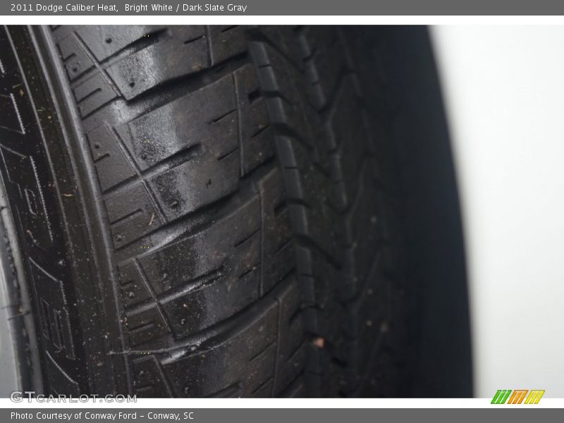 Bright White / Dark Slate Gray 2011 Dodge Caliber Heat