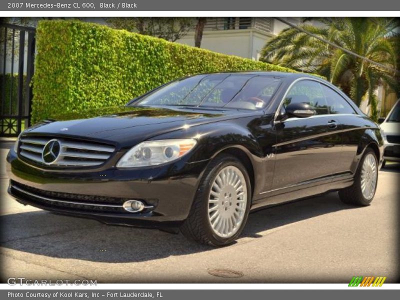 Front 3/4 View of 2007 CL 600