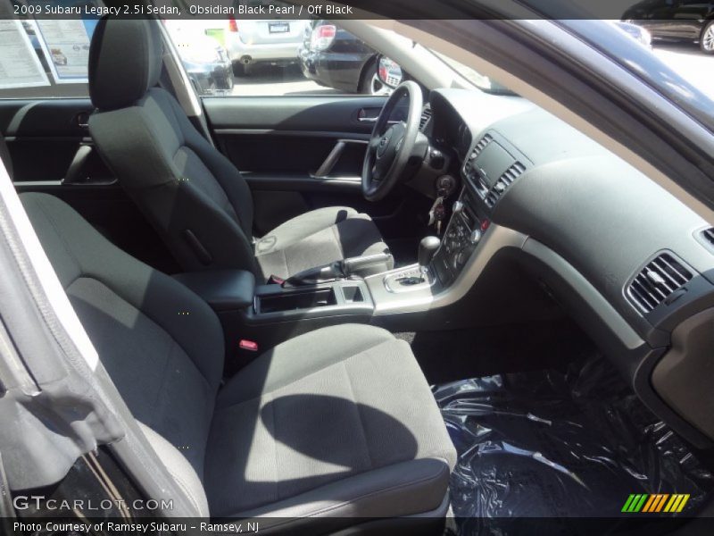 Obsidian Black Pearl / Off Black 2009 Subaru Legacy 2.5i Sedan