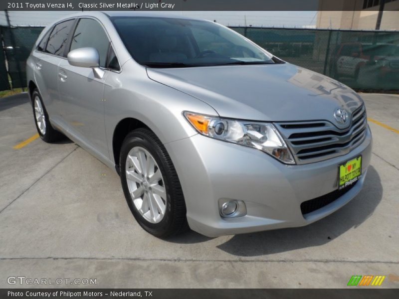 Classic Silver Metallic / Light Gray 2011 Toyota Venza I4