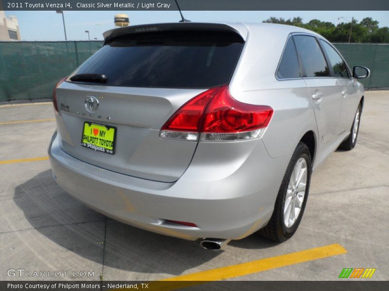 Classic Silver Metallic / Light Gray 2011 Toyota Venza I4