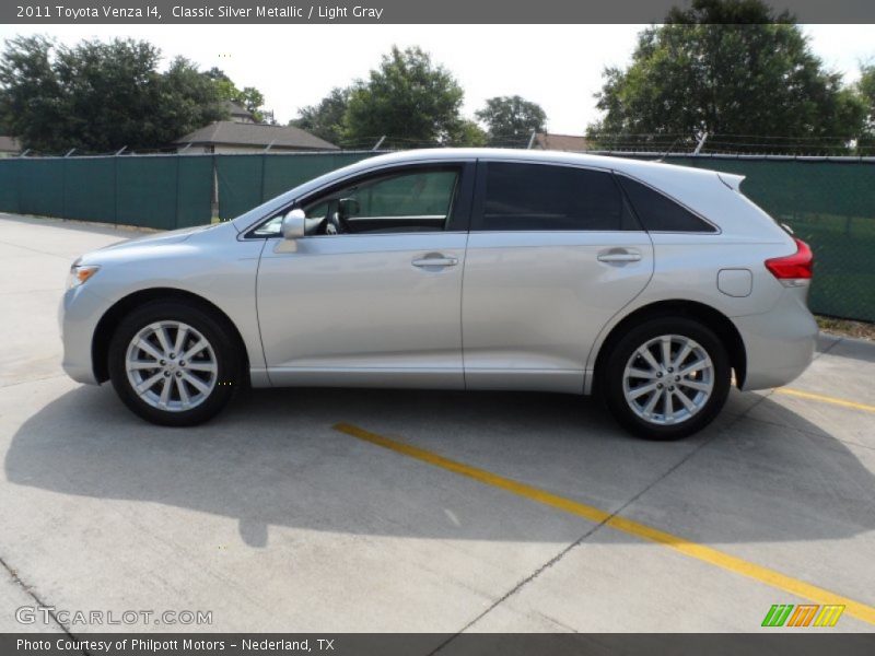 Classic Silver Metallic / Light Gray 2011 Toyota Venza I4