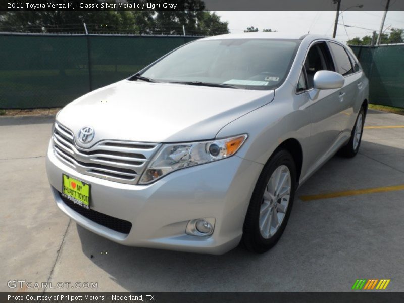 Classic Silver Metallic / Light Gray 2011 Toyota Venza I4