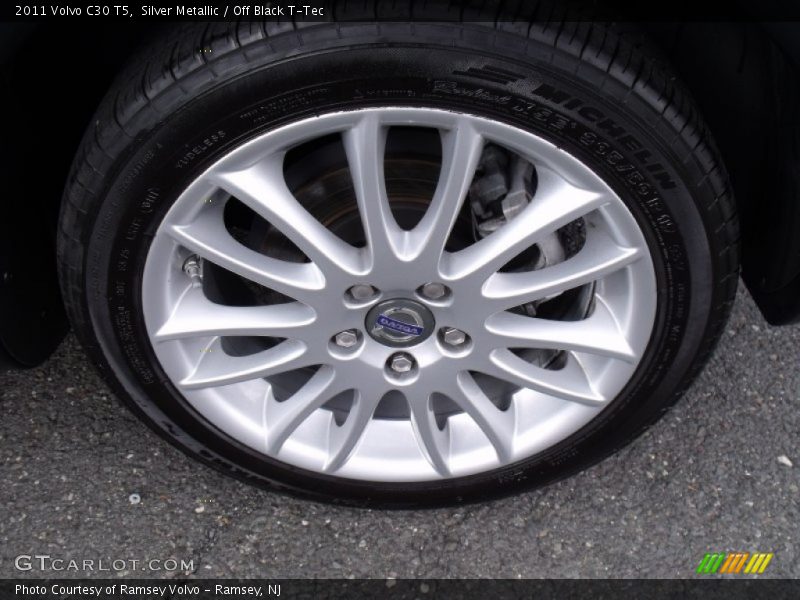 Silver Metallic / Off Black T-Tec 2011 Volvo C30 T5