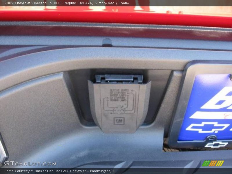 Victory Red / Ebony 2009 Chevrolet Silverado 1500 LT Regular Cab 4x4