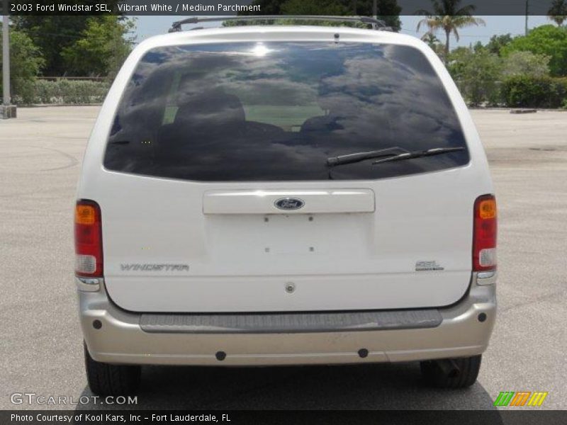 Vibrant White / Medium Parchment 2003 Ford Windstar SEL
